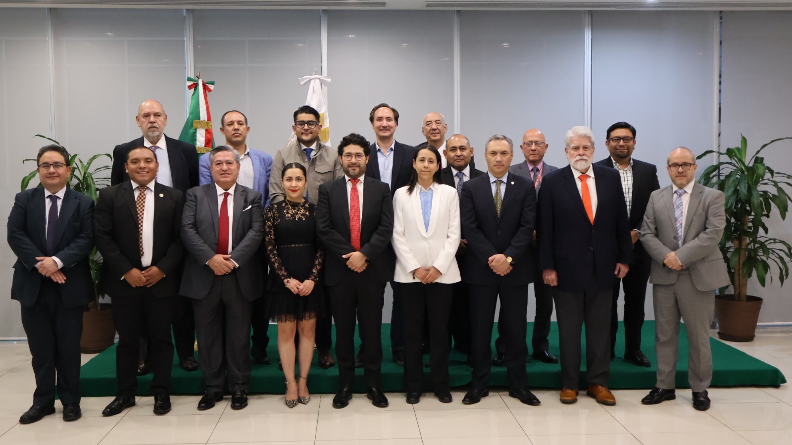 Foto grupal del Consejo Directivo de Fonacot en la STPS
